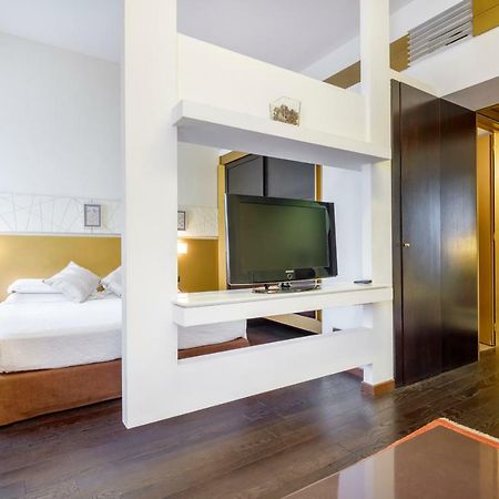Ht Romeo Al Babuino Hotel ภายนอก รูปภาพ