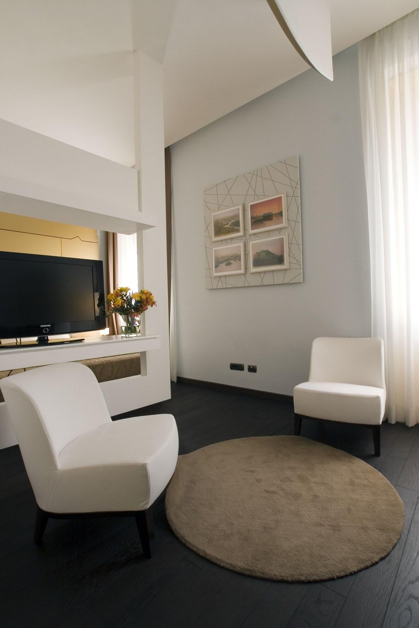 Ht Romeo Al Babuino Hotel ภายนอก รูปภาพ